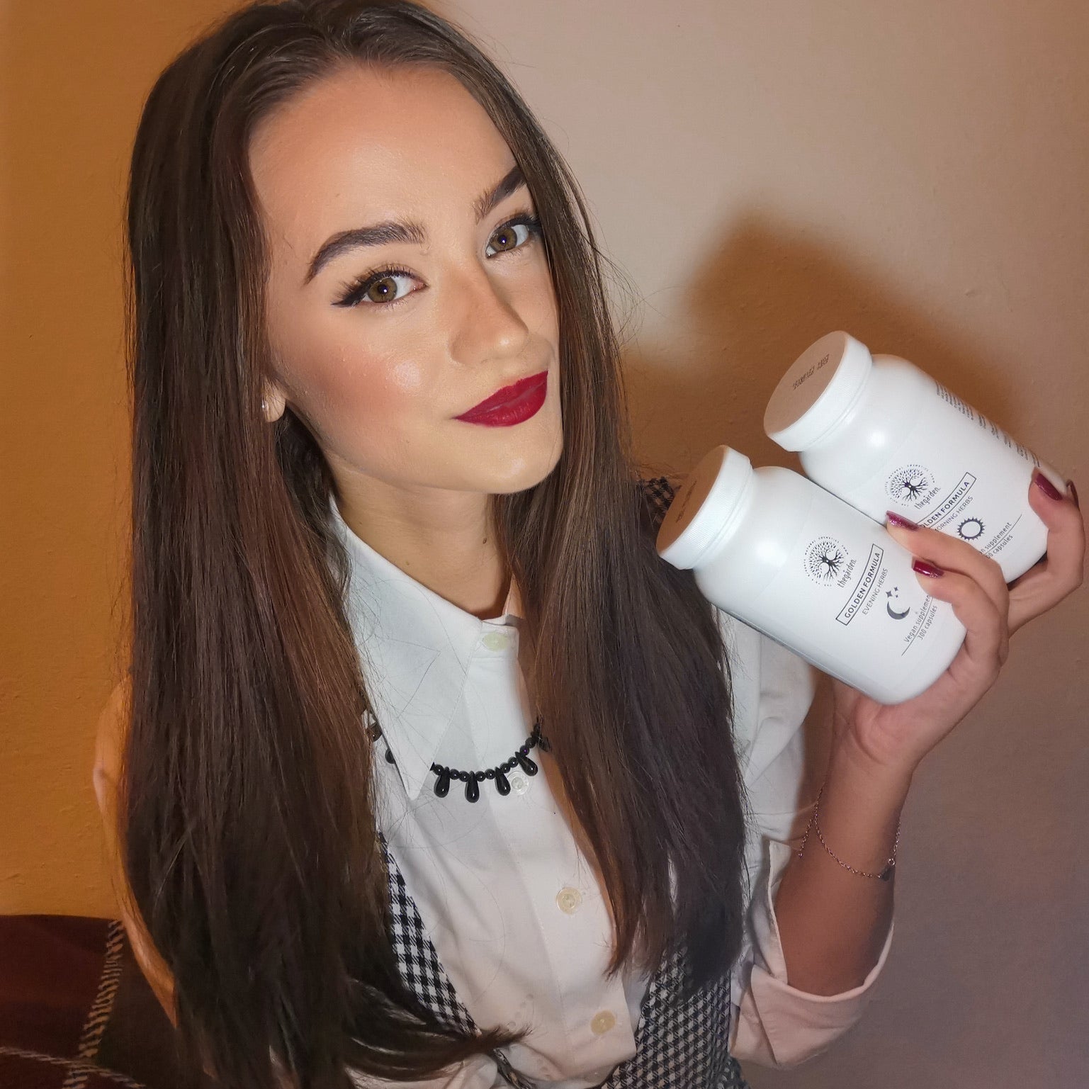 GOLDEN Formula Herbs - bylinné zmesi na podporu rastu vlasov a proti ich padaniu pre suchú pokožku - The Garden - expertnavlasy.sk