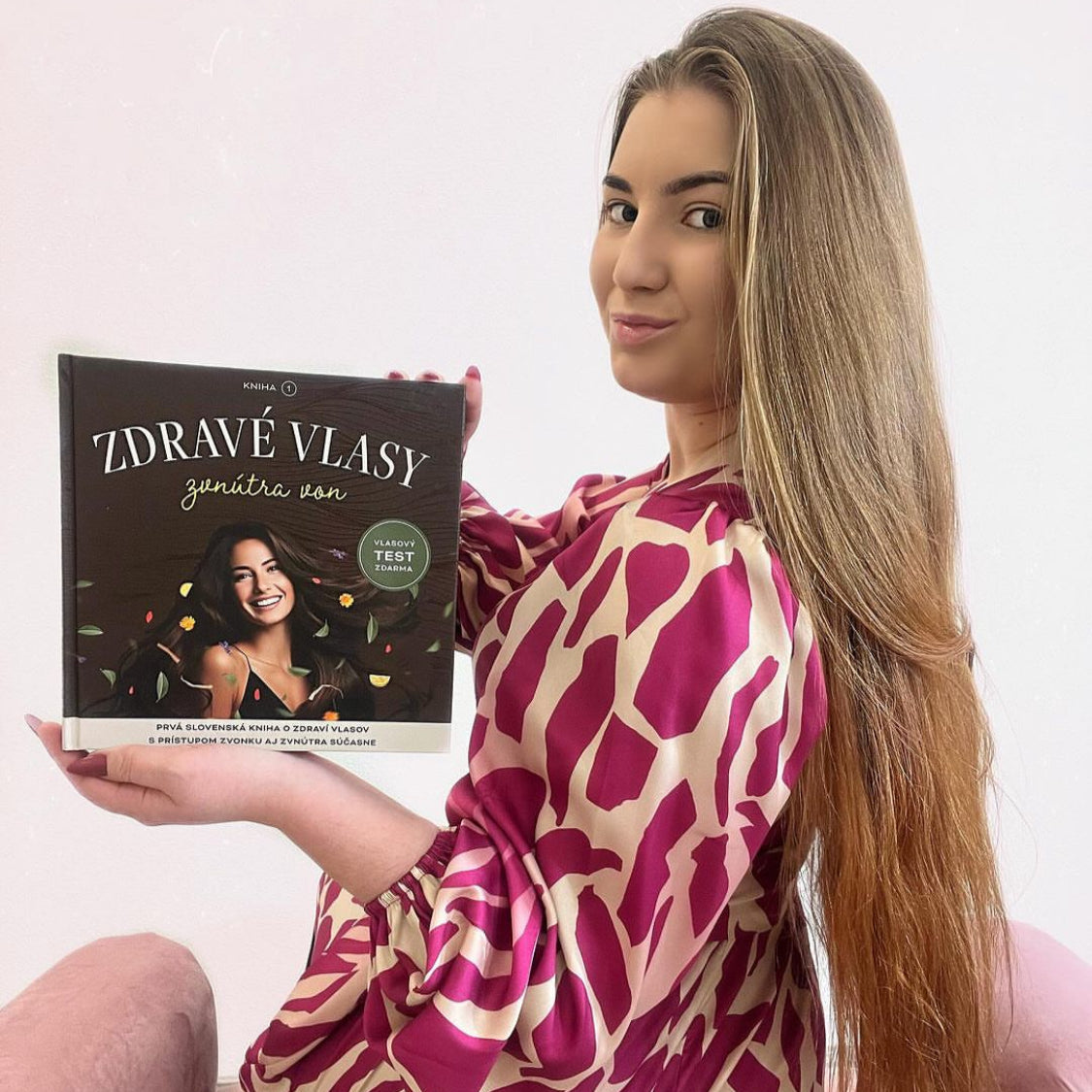 kniha Zdravé vlasy zvnútra von, Prvá slovenská kniha o prístupe ku vlasovm zvonku aj zvnútra súčasne