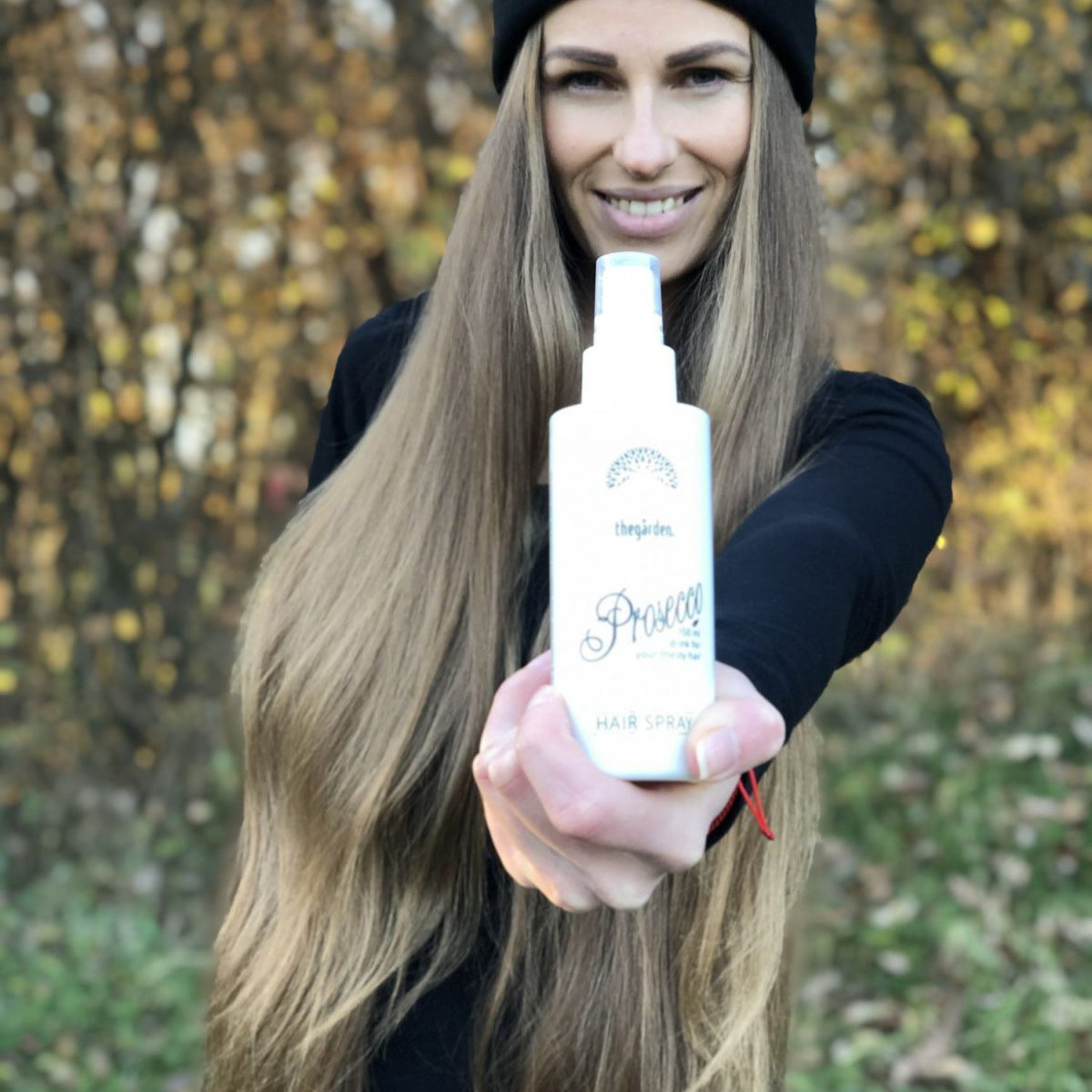 Hair Prosecco Spray™ - unikátny vlasový sprej pre väčší objem, nadýchanejšie a lesklejšie vlasy - The Garden - expertnavlasy.sk