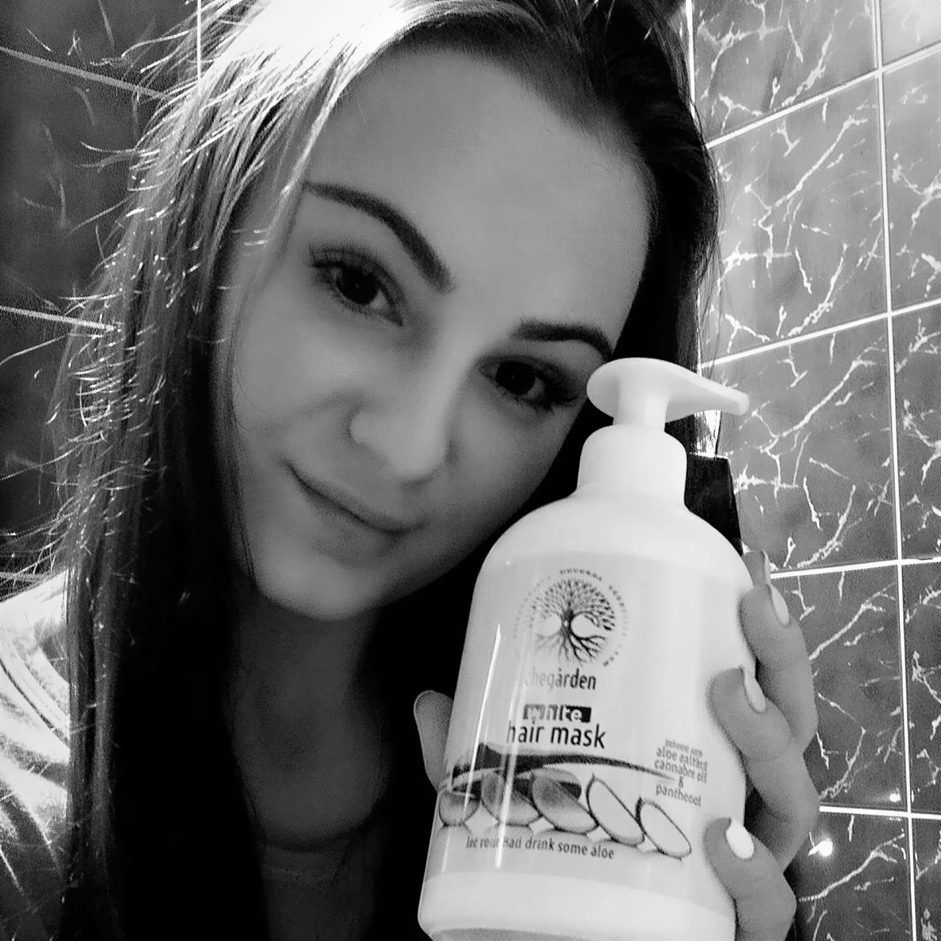 White Hair Mask™-vlasová maska pre hĺbkovú hydratáciu suchých, poškodených, či farbených vlasov - The Garden - expertnavlasy.sk