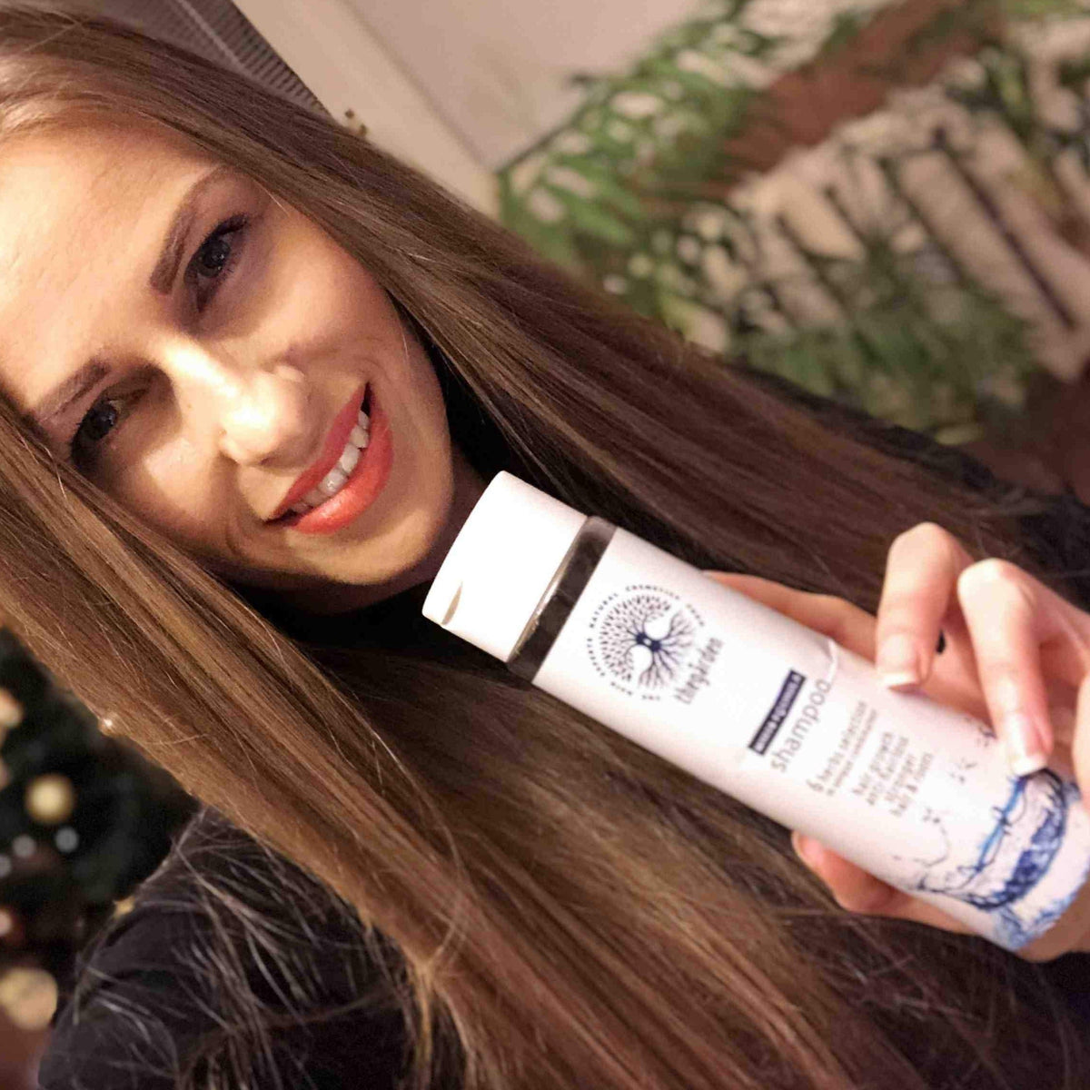 WHITE Formula Shampoo™-vlasový šampón pre vyčistenie a hydratáciu normálnej pokožky - The Garden - expertnavlasy.sk