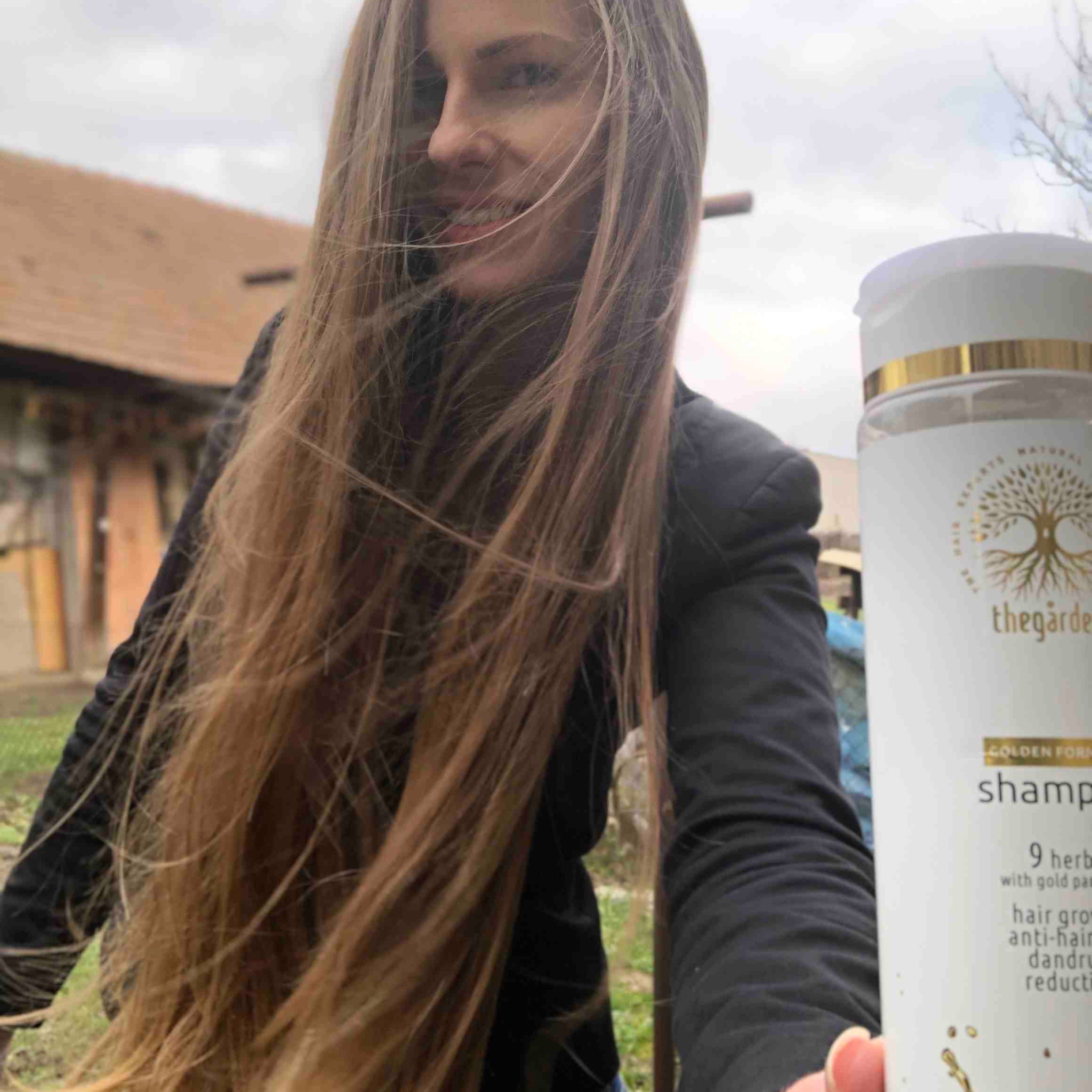 GOLDEN Formula Shampoo - šampón pre vyčistenie a hydratáciu suchej pokožky - The Garden - expertnavlasy.sk